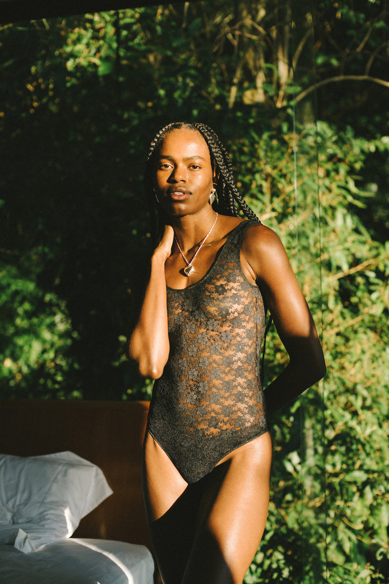 Body Renda NOiR - COSMO