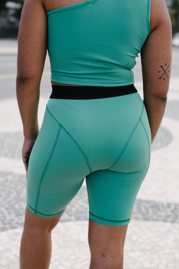 Biker Short Active Verde - COSMO