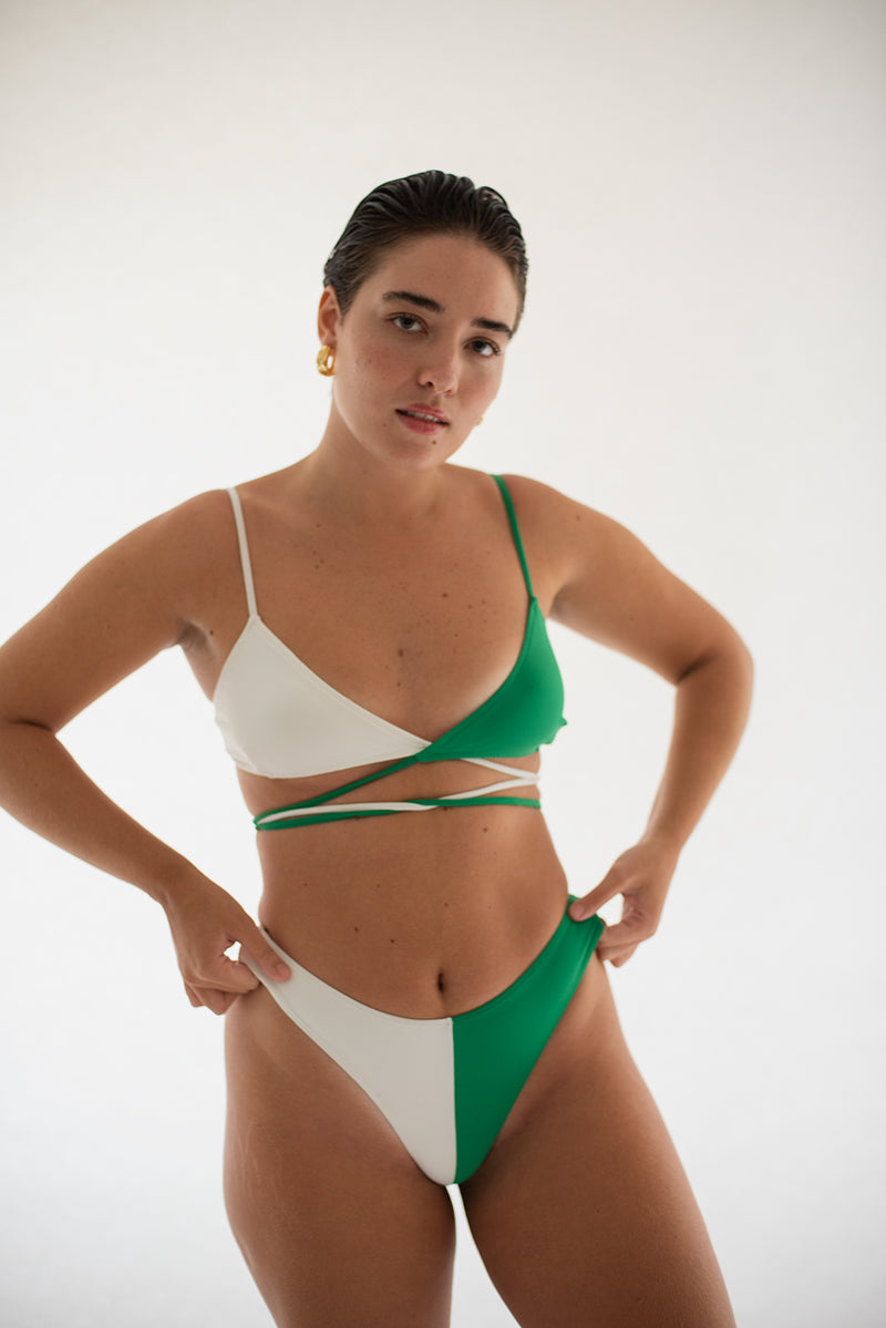 Calcinha Biquíni Atena Bicolor Off White/Verde - Cosmo
