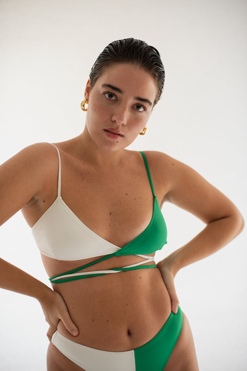 Calcinha Biquíni Atena Bicolor Off White/Verde - Cosmo