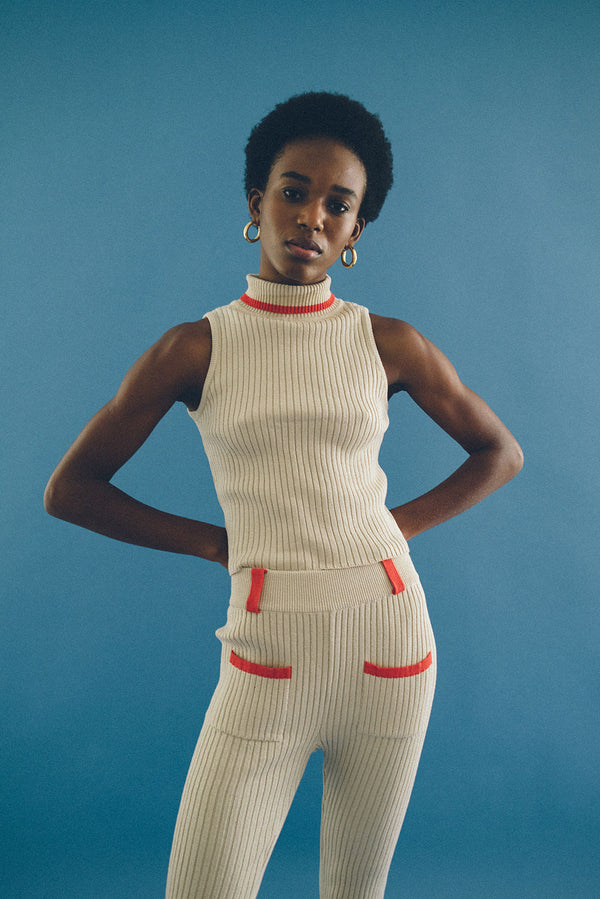 Blusa Gola Alta Tricot Bege por Angelica Bucci - COSMO