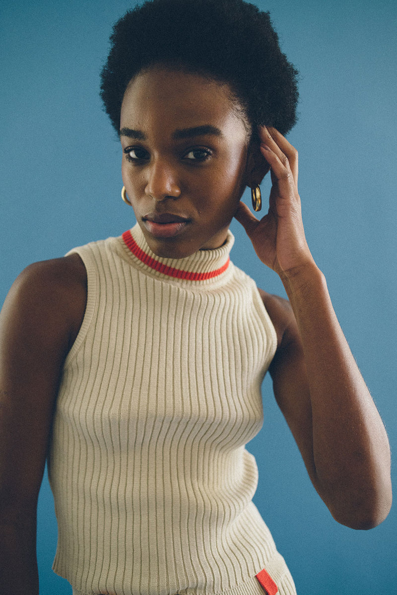 Blusa Gola Alta Tricot Bege por Angelica Bucci - COSMO