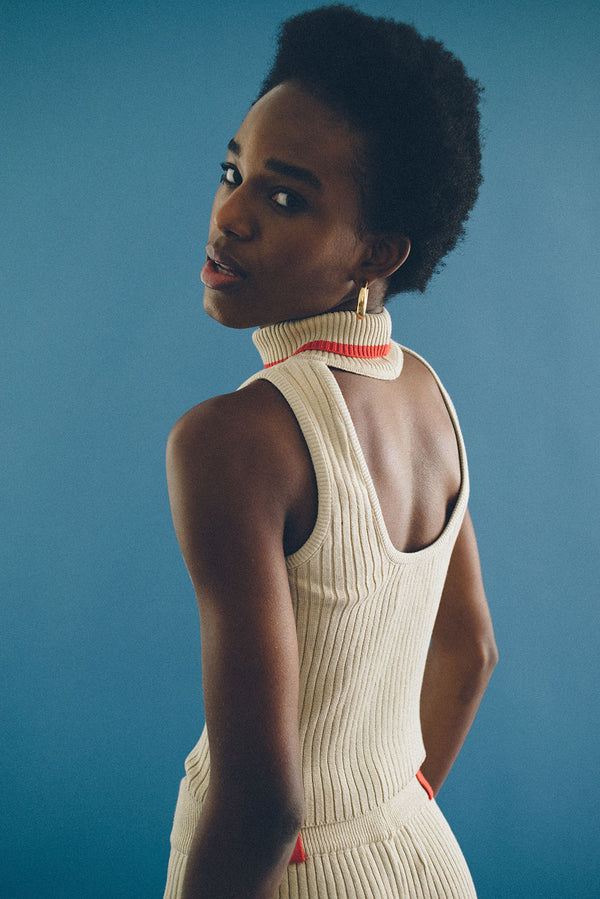 Blusa Gola Alta Tricot Bege por Angelica Bucci - COSMO
