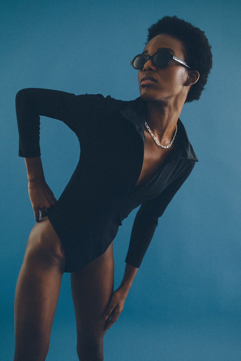 Maiô Gola Preto por Angelica Bucci - COSMO