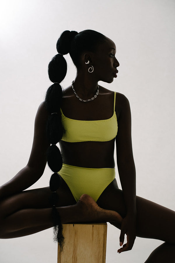 Top Biquíni Mira Férias Amarelo - COSMO
